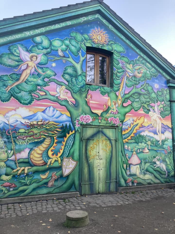 Colourful building mural art Copenhagen — Two for the Row'd
