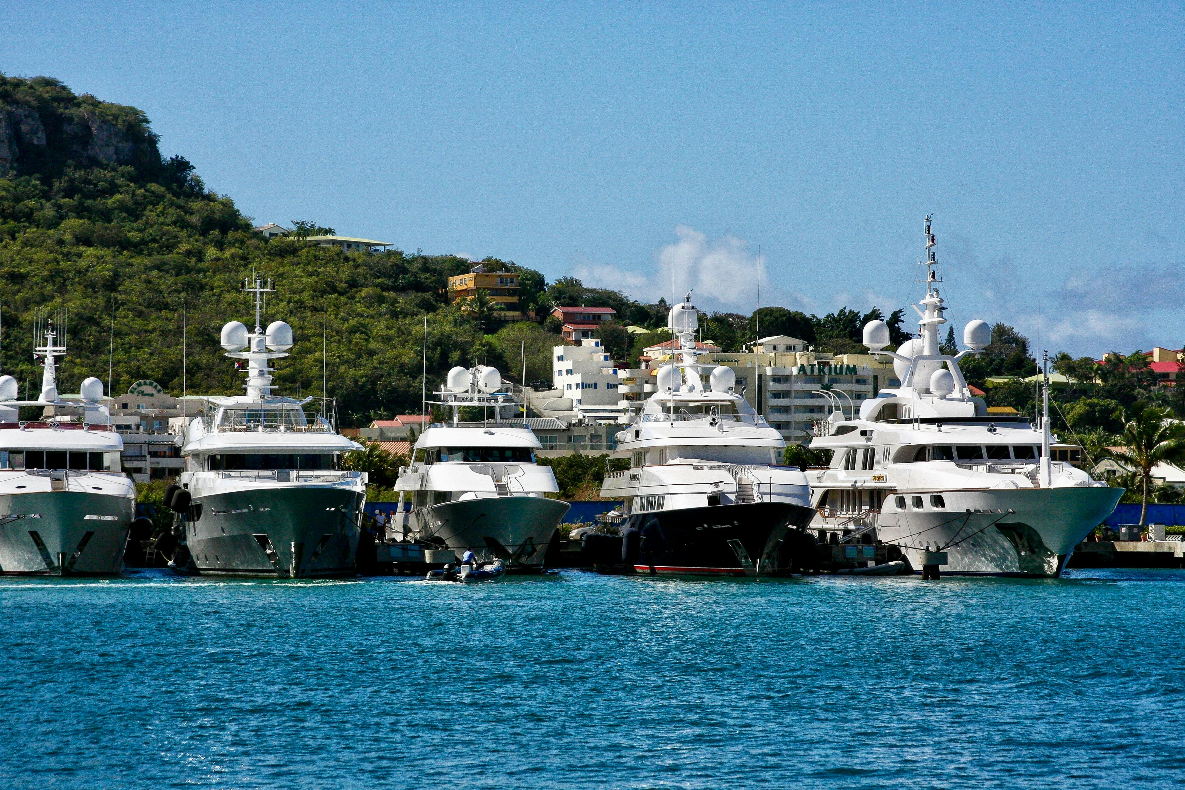 Saint Martin — Two for the Row'd