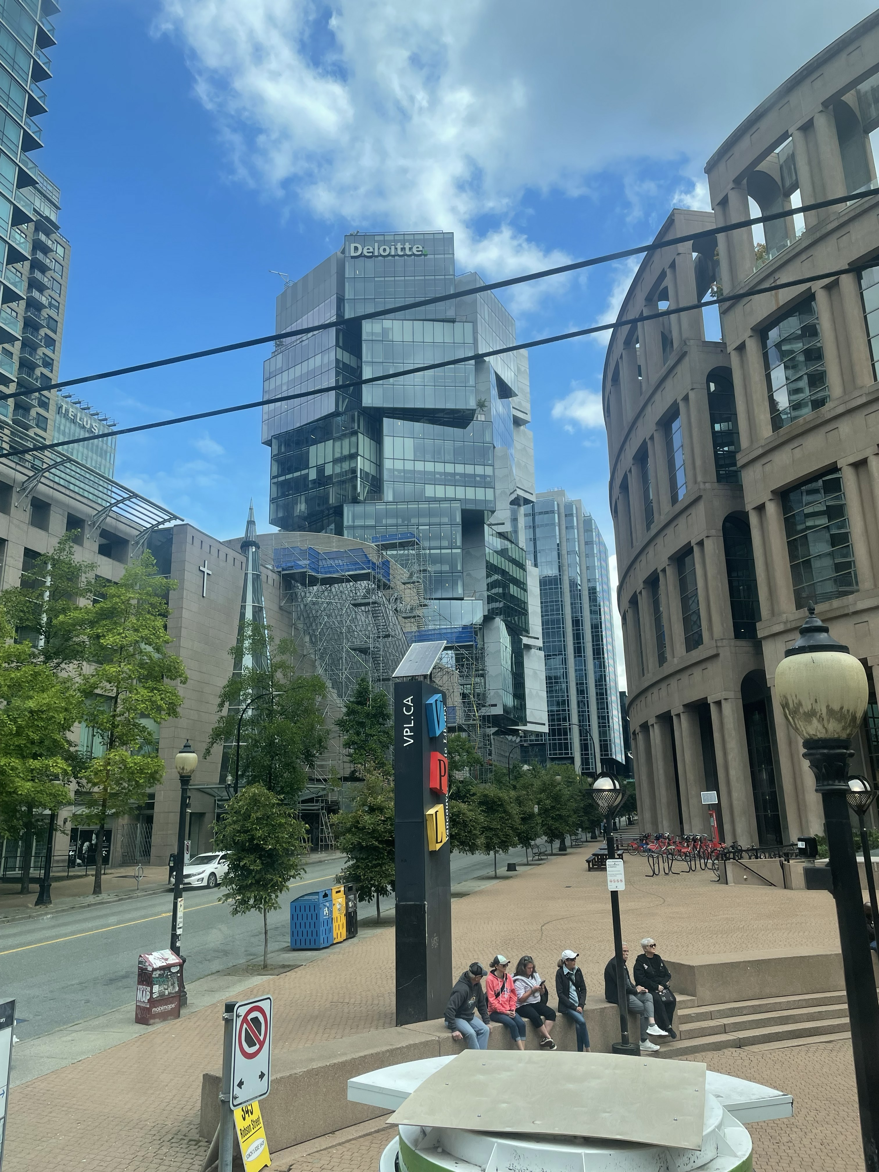 Vancouver sightseeing — Two for the Row'd