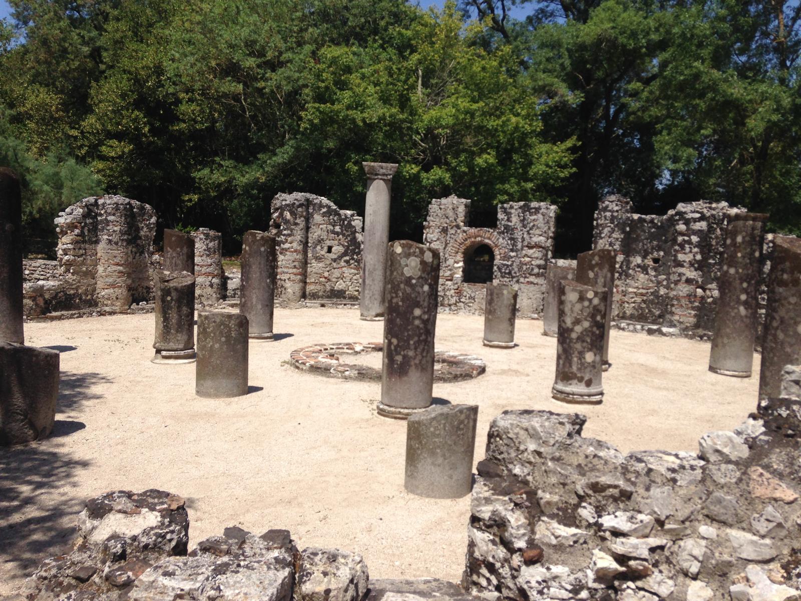 Ancient columns Albania ruins — Two for the Row'd