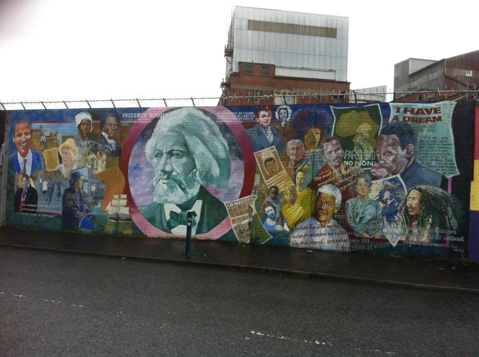 Belfast political murals — Two for the Row'd