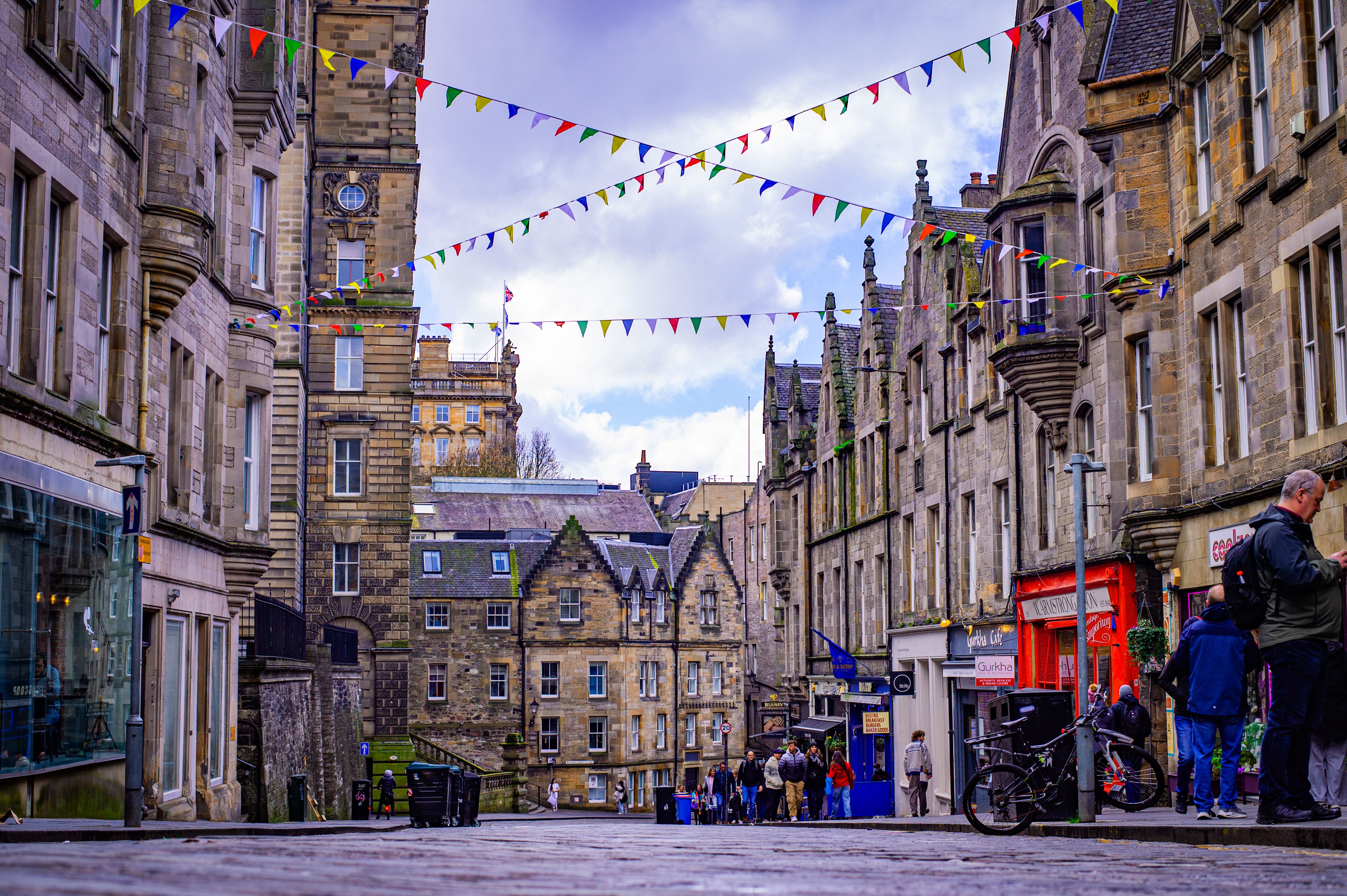 Edinburgh Royal Mile — Two for the Row'd