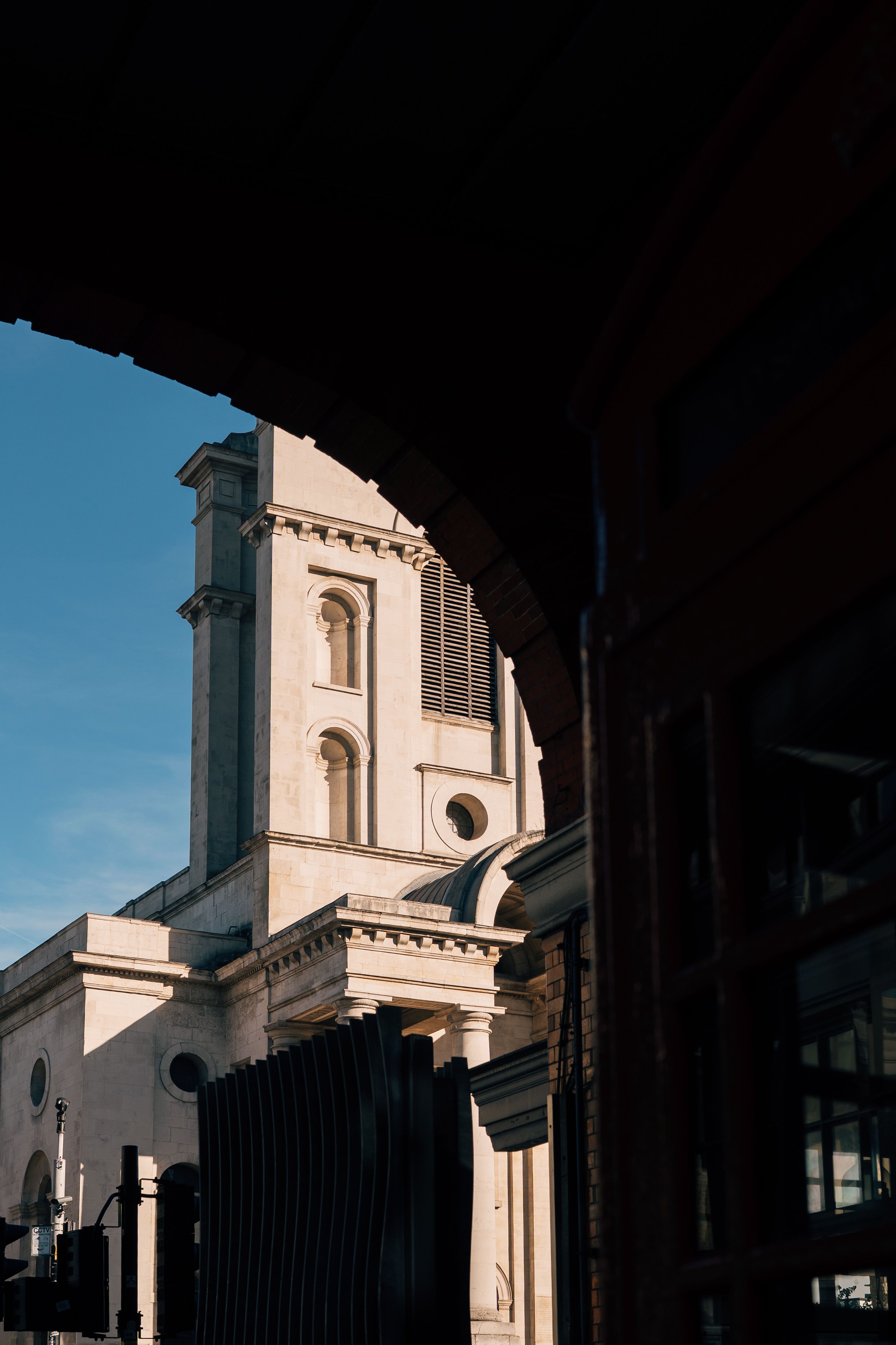 London street scene — Two for the Row'd