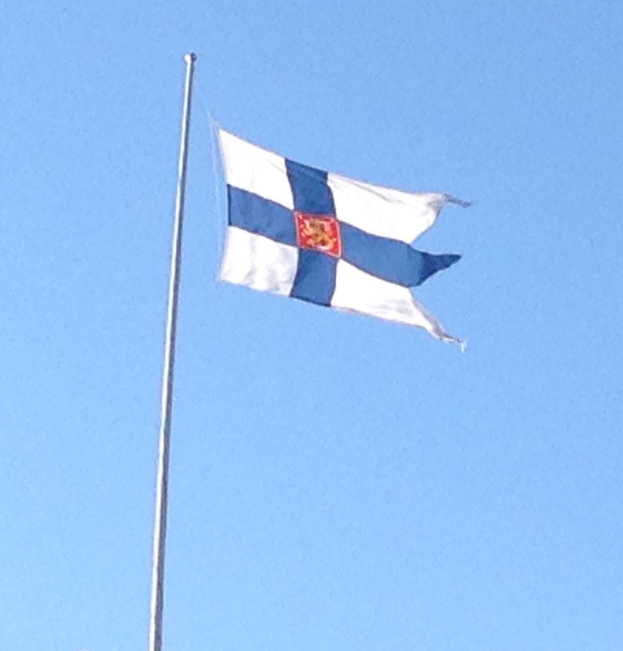 Finnish flag Helsinki — Two for the Row'd