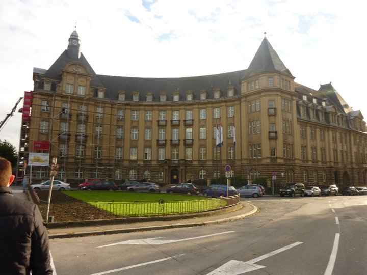 Luxembourg — Two for the Row'd