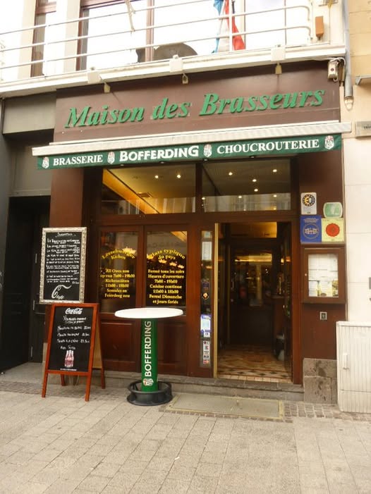 Luxembourg bar — Two for the Row'd
