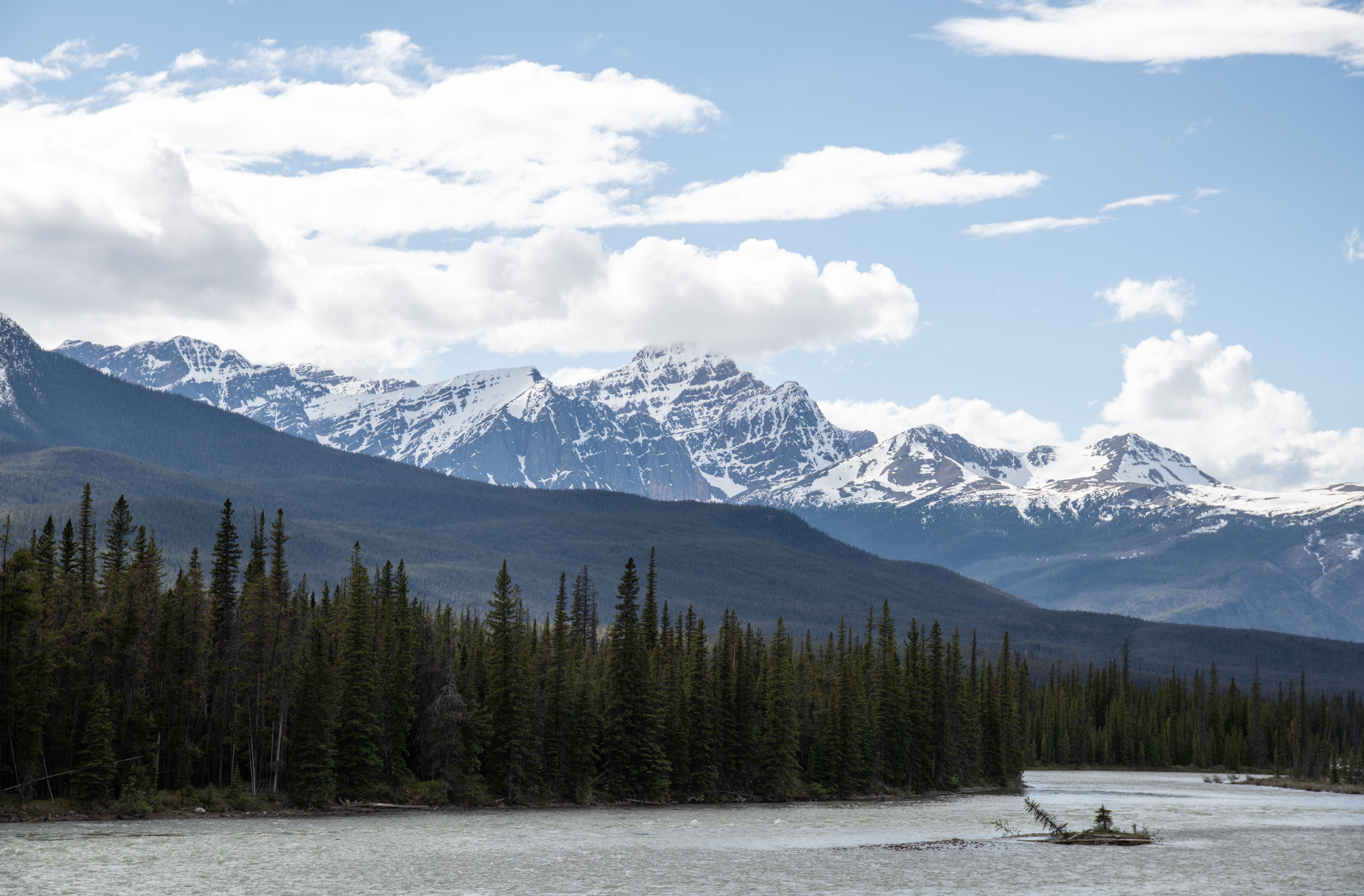 Canadian Rockies river and mountains